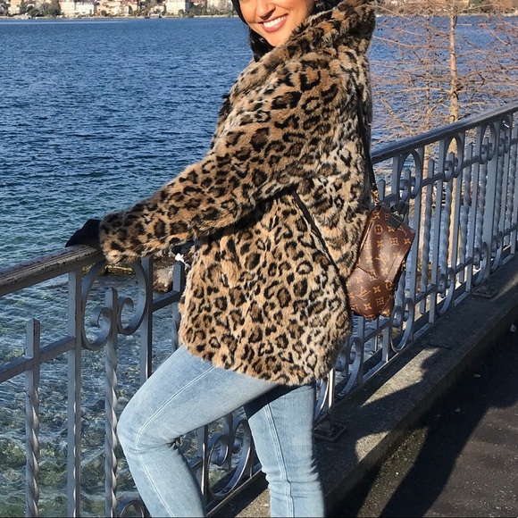 Faux fur leopard coat - Picture 4 of 4